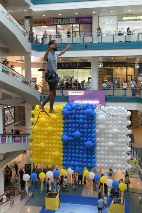 CENTRO COMERCIAL AÑAZA CUERDA FLOJA