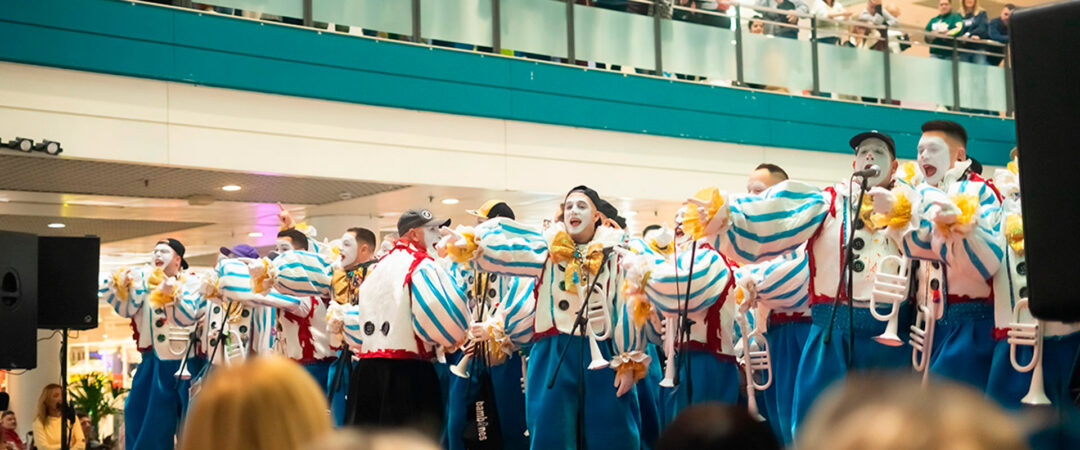 Actuaciones de Carnaval en el Centro Comercial Añaza