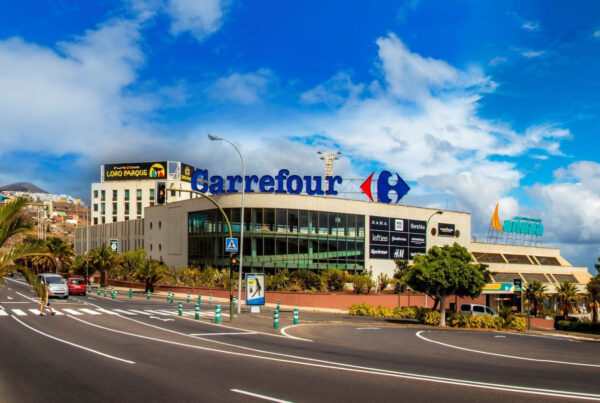 Centro Comercial Añaza Carrefour tu refugio fresco con diversión sin fin