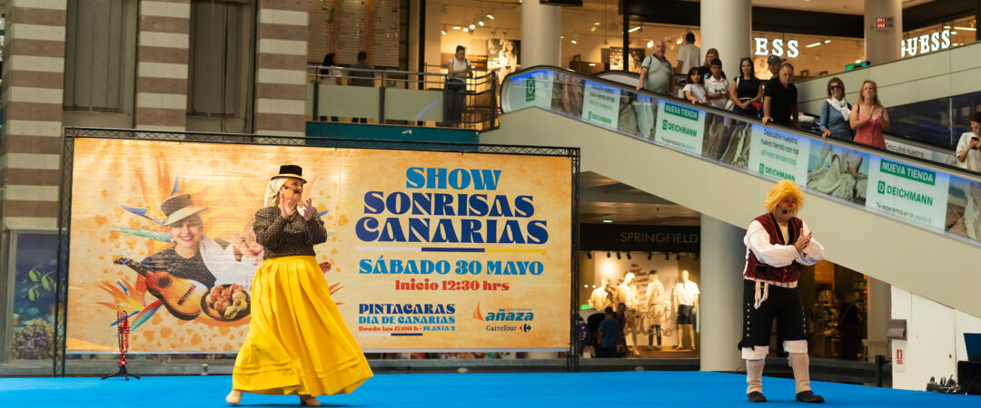 show-familiar-sonrisas-canarias